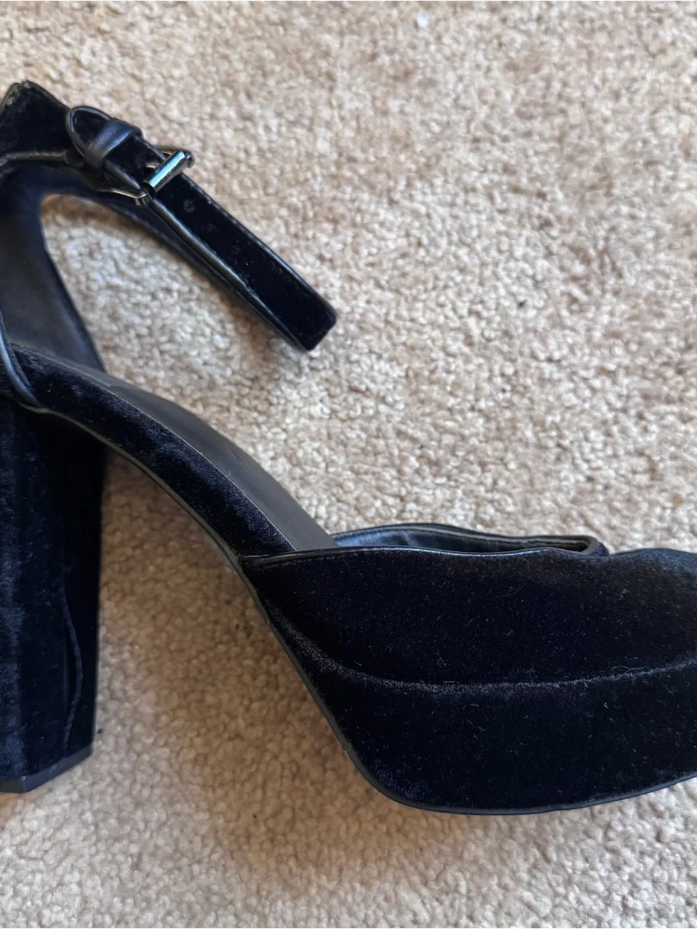 Steve Madden Black Velvet Platform Block Heel Sandals with Ankle Strap